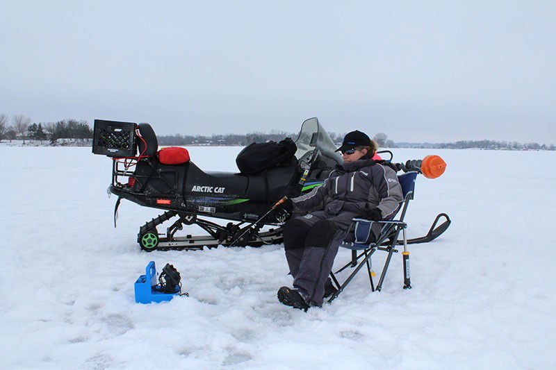 Ice fishing demo, ice fishing live